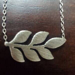 Silver Leaf 16" Necklace